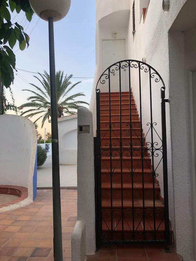 Apartamento En Denia A Pie De Playa Екстериор снимка